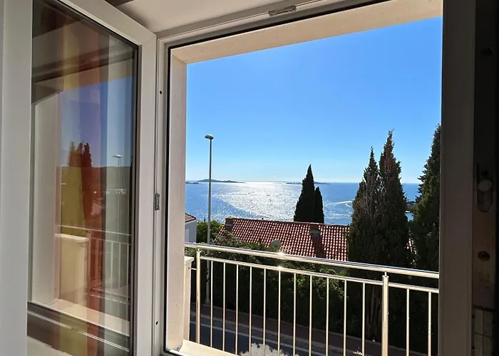 Mira Апартаменты